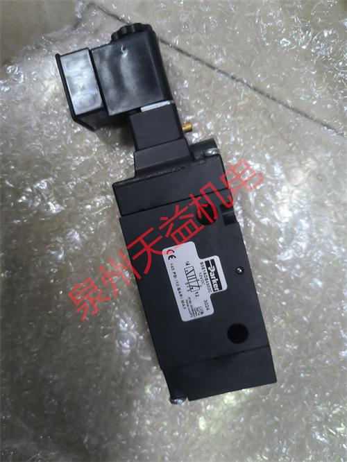 天益機(jī)電parker工業(yè)產(chǎn)品"D1FVE02CCONM0314" "B8E1ADB4502C" "RE25E17W1SN1XW27" "DSDU1078E25K"